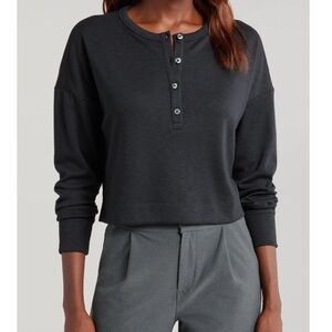 VOURI Oversized Henley